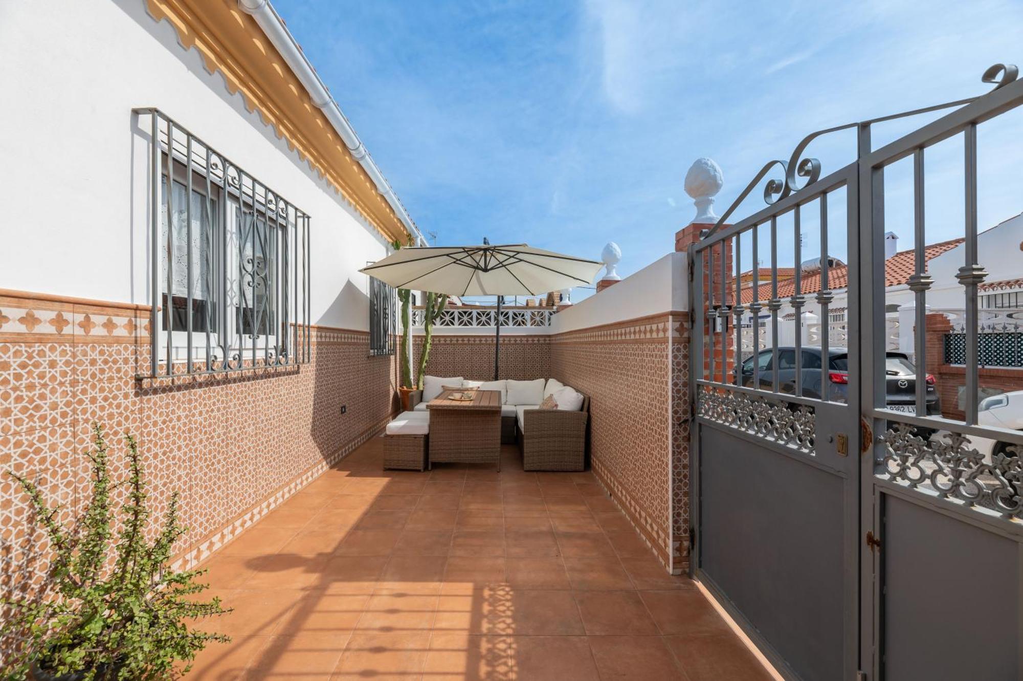 Casa Silvia - Piscina Y Playa Villa Malaga Luaran gambar